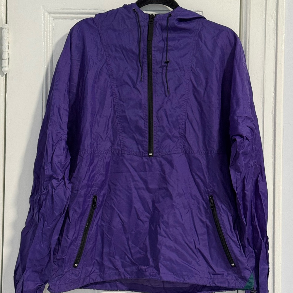 Helly Hansen Men’s Purple Windbreaker Jacket Size Small